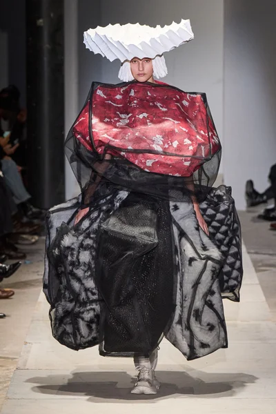 Look 13